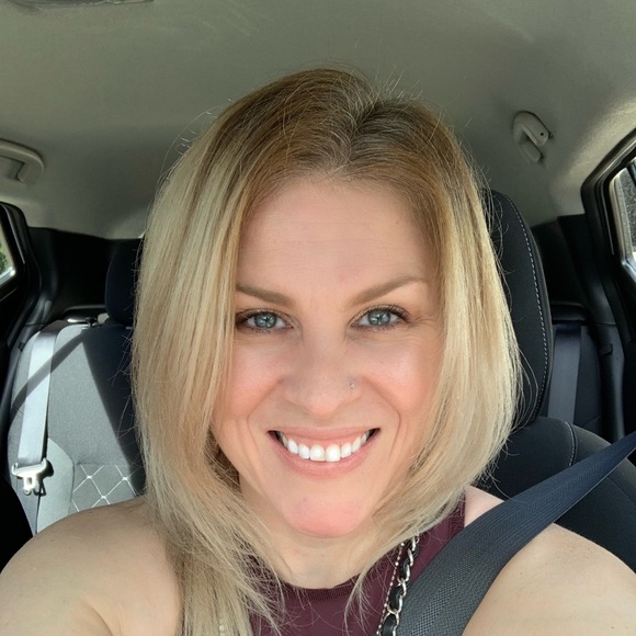 Meet your Posher, Ria - Picture 1 of 1